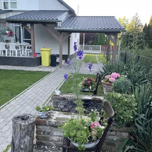 Zsuzsanna Apartamento