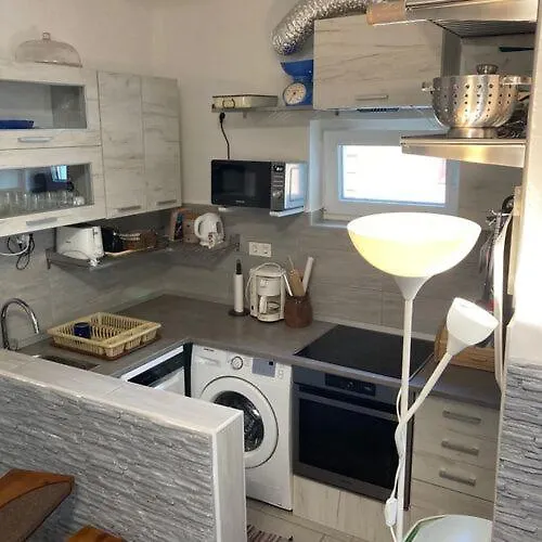 Zsuzsanna Apartamento *