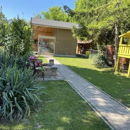 Zsuzsanna Apartamento